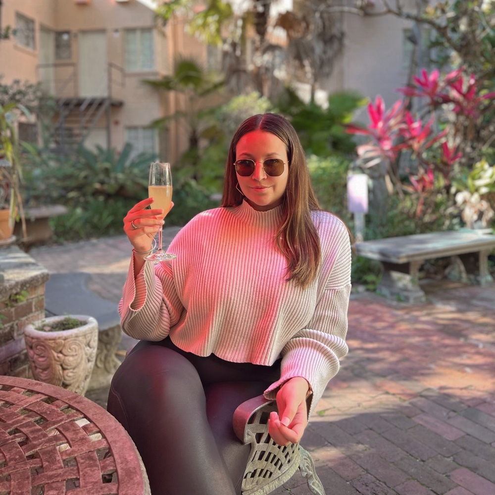 Meet your Posher, Gabriela